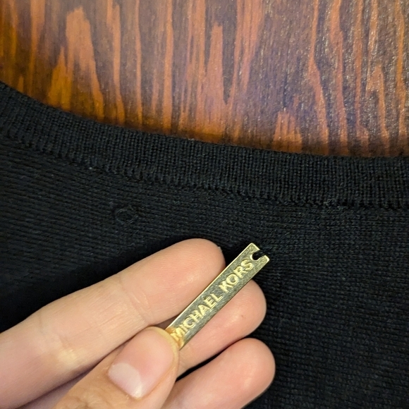 New with Tags Michael Michael Kors Black Fringe Knit Poncho Size Small/ Medium - Picture 8 of 9